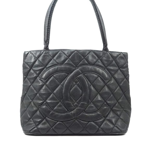 Auth Chanel Cc Caviar Skin Medallion #N570H36